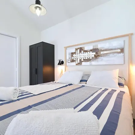 Steinhaus Mirko Holiday home Starigrad Paklenica