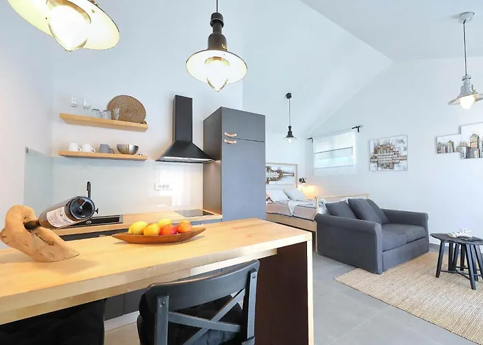 Nyaraló Steinhaus Mirko Starigrad-Paklenica