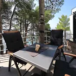 Steinhaus Mirko بيت للعطل *