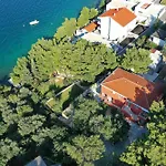 Steinhaus Mirko بيت للعطل *