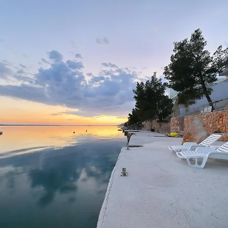 Steinhaus Mirko Сasa de vacaciones *