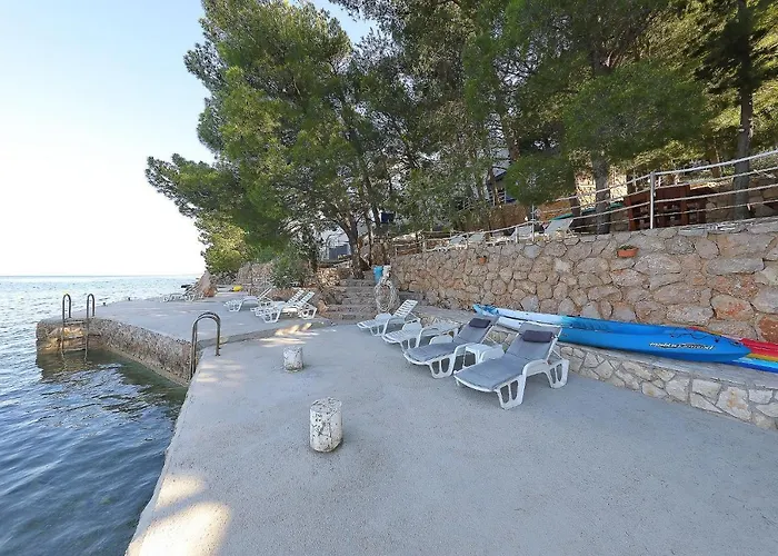 Steinhaus Mirko Vakantiehuis Starigrad Paklenica